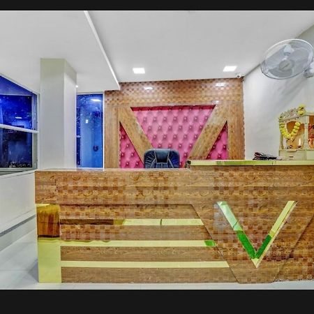 Hotel Bhavya Residency Ahmedabad Bagian luar foto