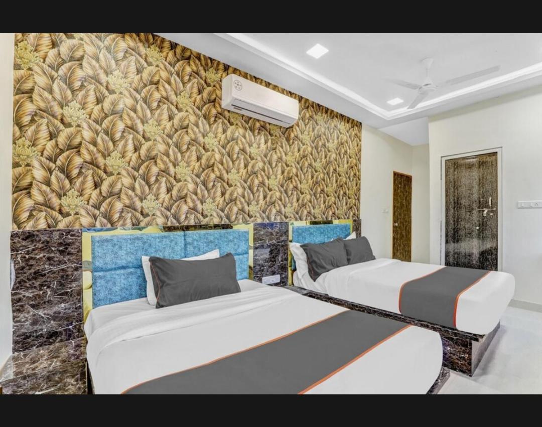 Hotel Bhavya Residency Ahmedabad Bagian luar foto